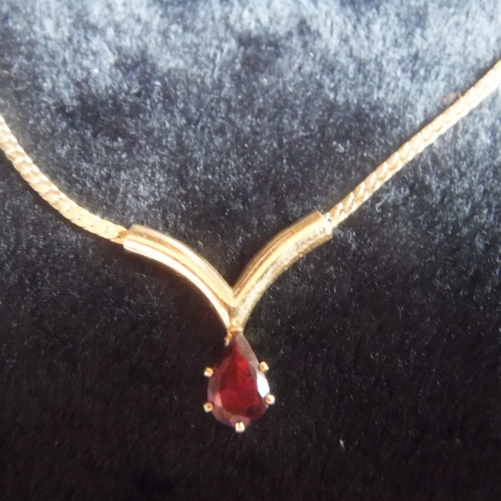 Garnet Gold neclaces